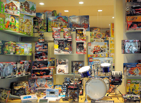 Immagini del negozio di Casa della Bambola, Viale della Vittoria, 311 - Vittorio Veneto (TV)